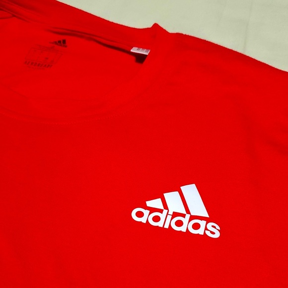 Adidas t-shirt - Picture 2 of 2